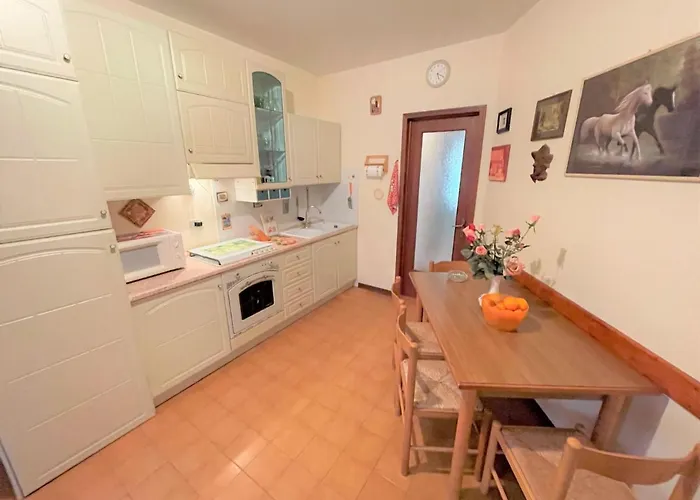 Miriam By Interhome Μπιμπιόνε